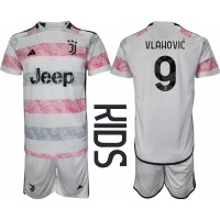 Juventus Dusan Vlahovic #9 Udebane Trøje Børn 2023-24 Kortærmet (+ Korte bukser)